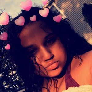 Meet your Posher, Abigail